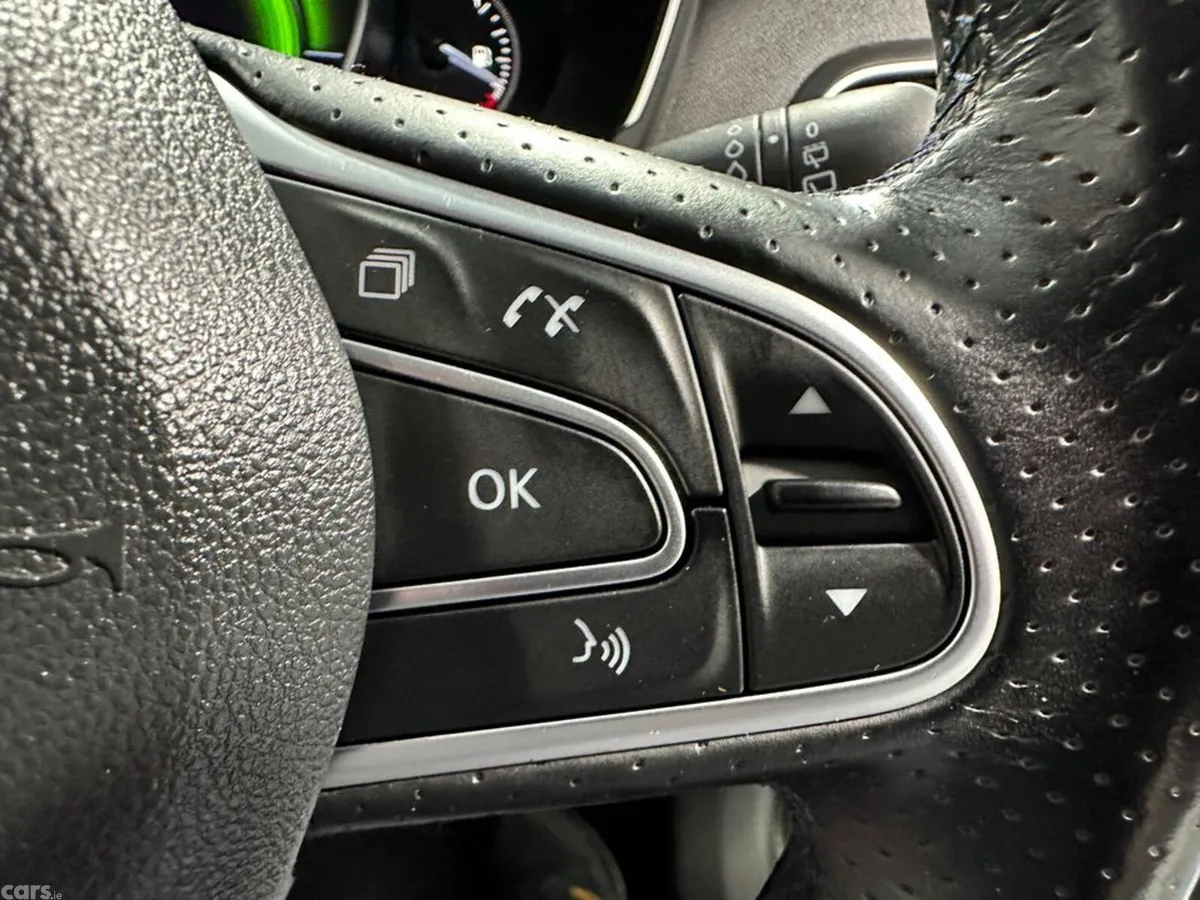 Renault Megane Hatchback, Diesel, 2016, Silver