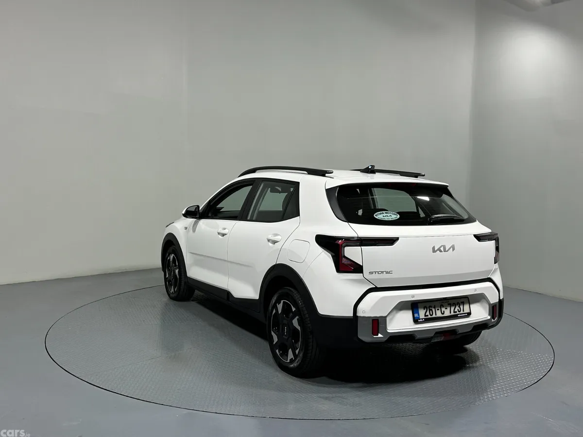 Kia Stonic SUV, Petrol, 2026, White