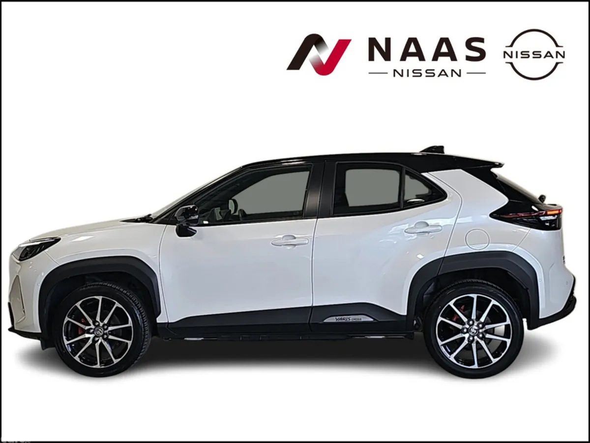 Toyota Yaris Cross MPV, Petrol Hybrid, 2024, White