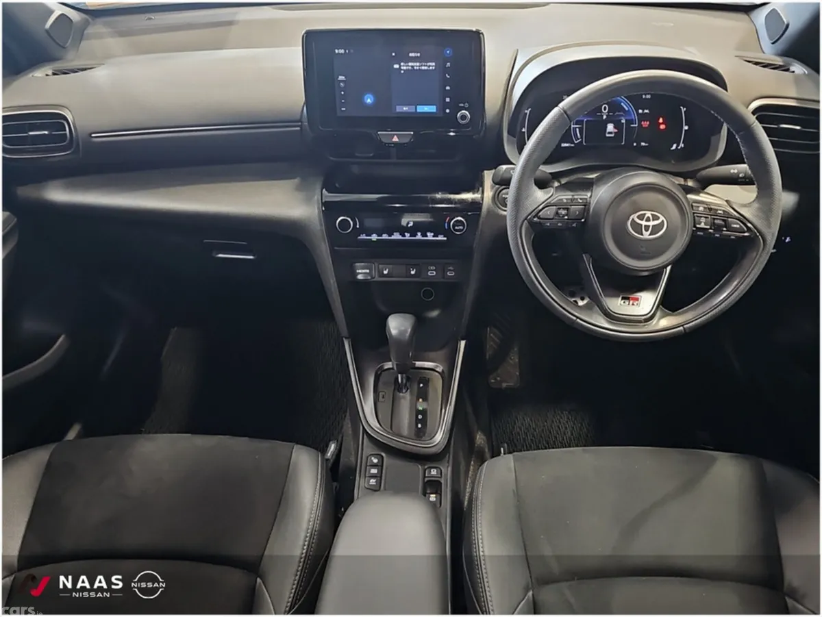Toyota Yaris Cross MPV, Petrol Hybrid, 2024, White