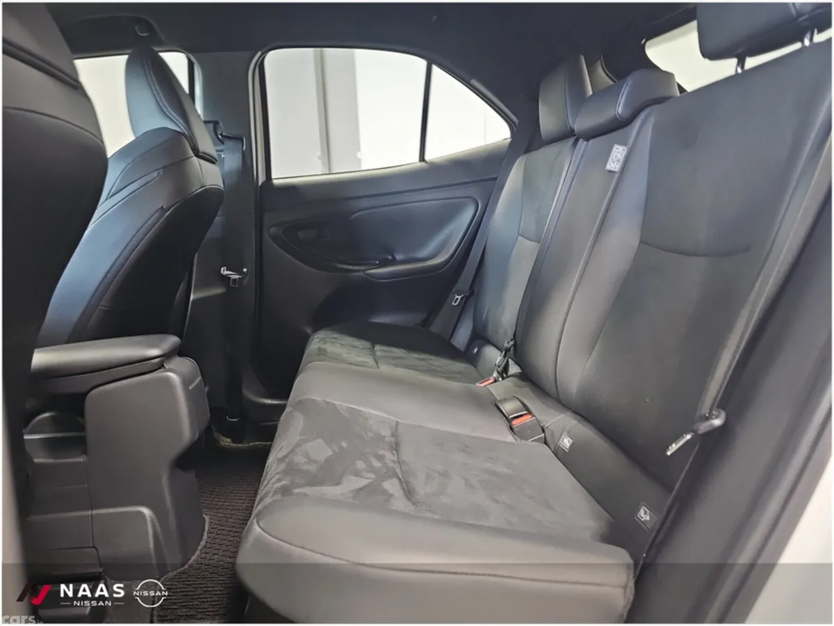 Toyota Yaris Cross MPV, Petrol Hybrid, 2024, White