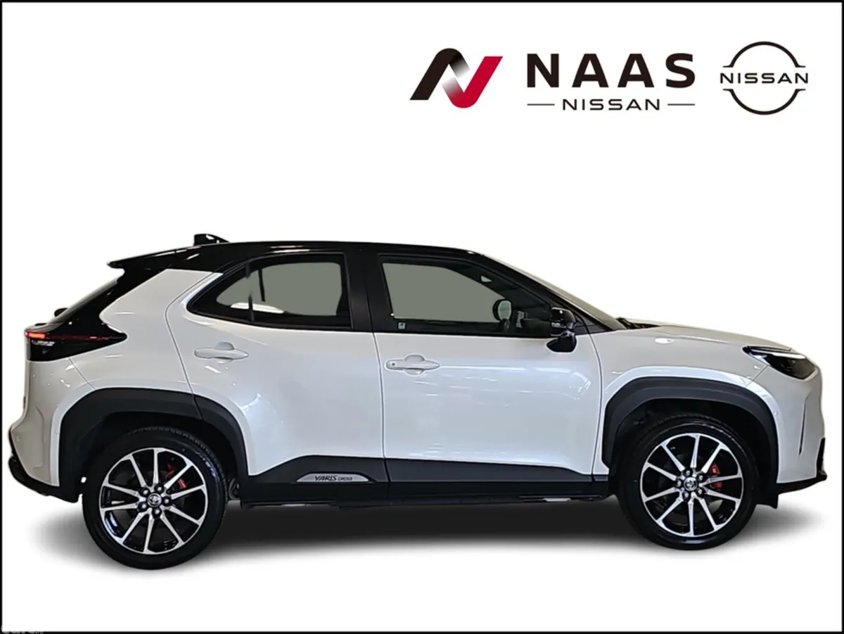 Toyota Yaris Cross MPV, Petrol Hybrid, 2024, White