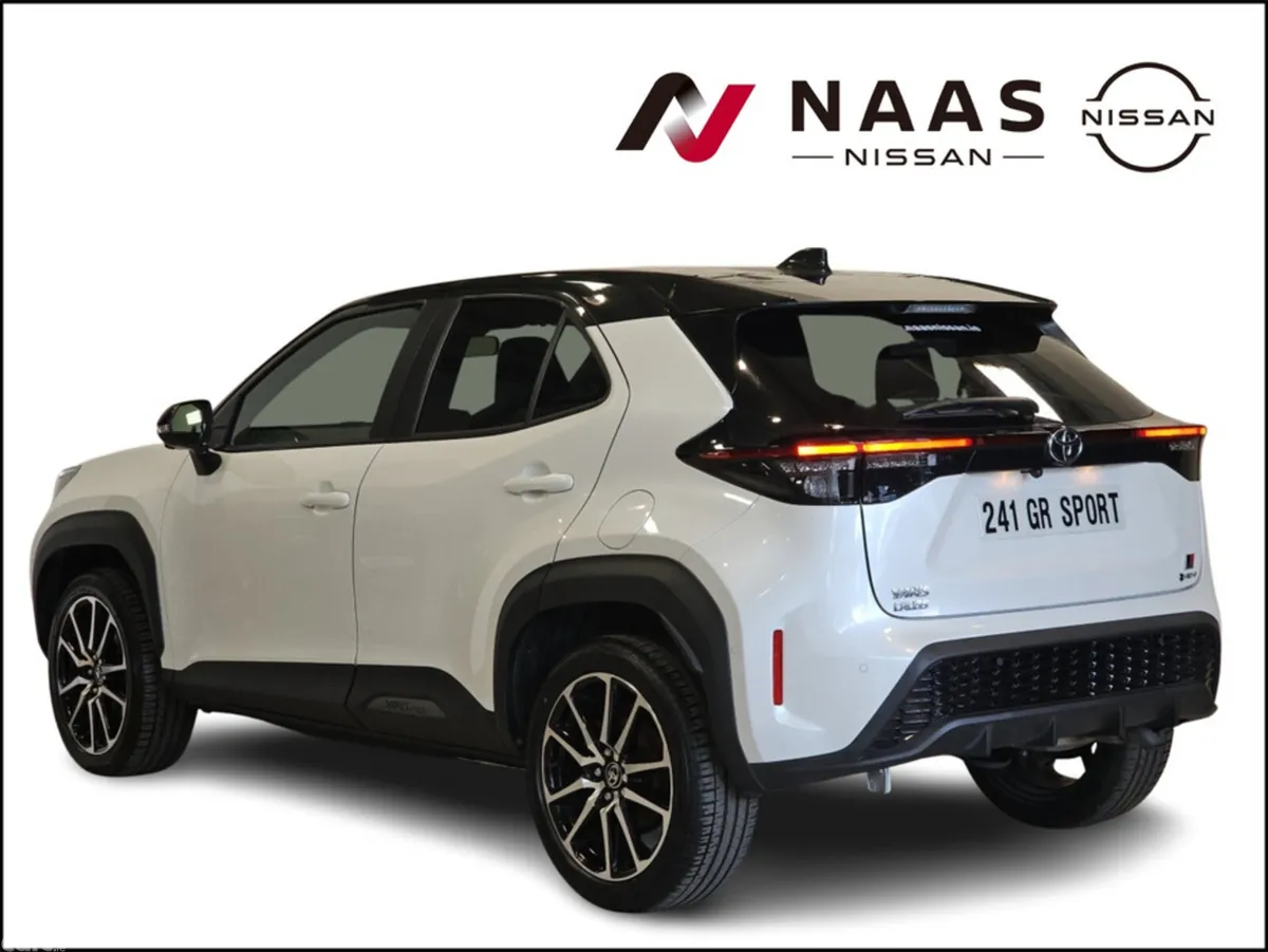 Toyota Yaris Cross MPV, Petrol Hybrid, 2024, White