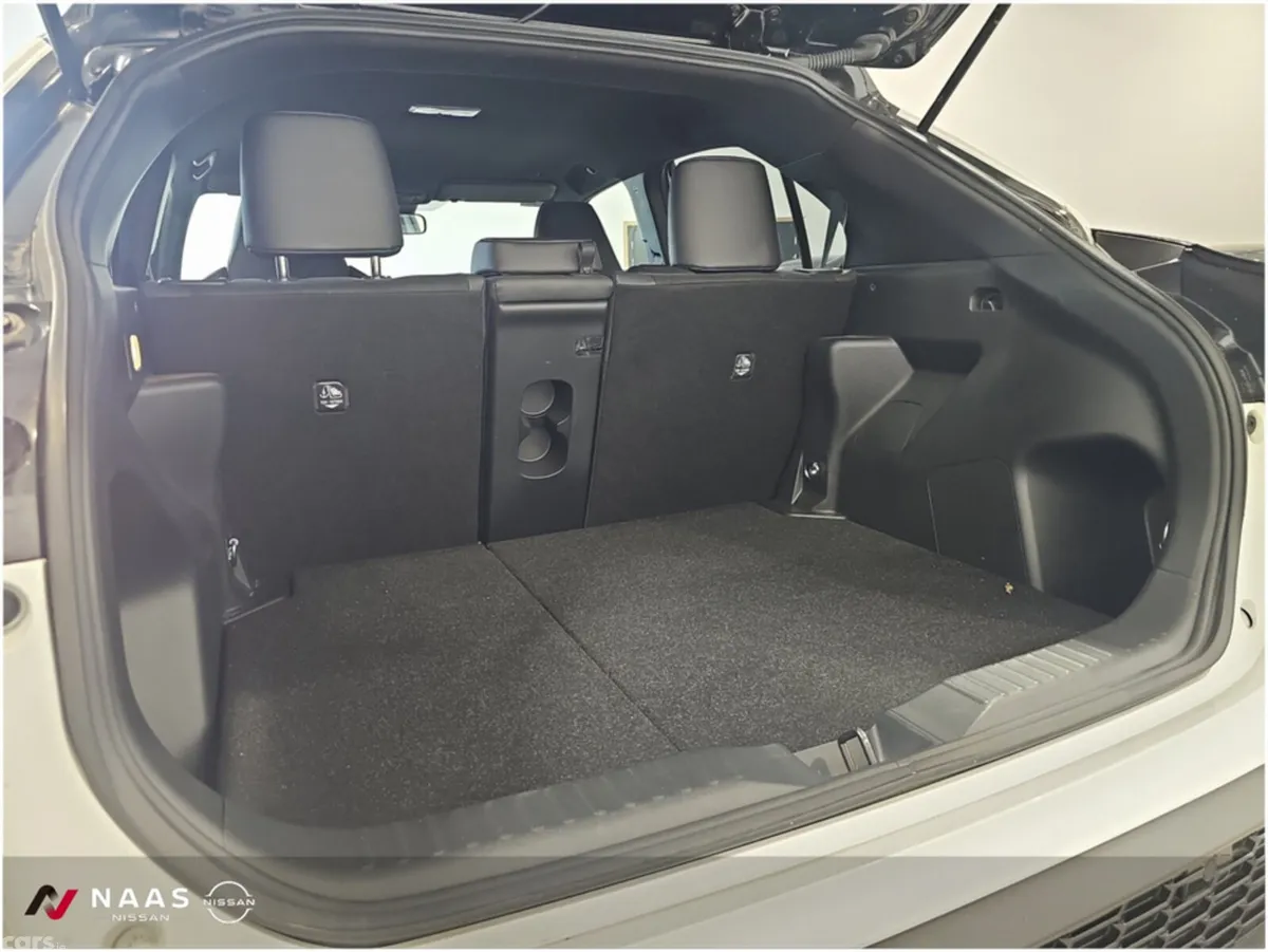 Toyota Yaris Cross MPV, Petrol Hybrid, 2024, White