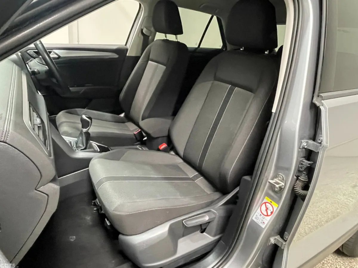 Volkswagen T-Roc SUV, Petrol, 2023, Grey