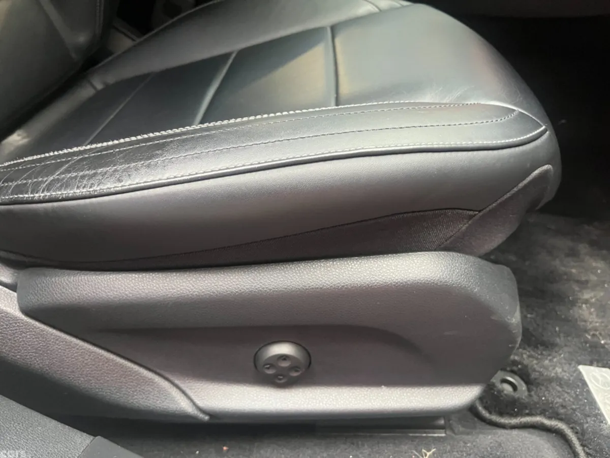 Mercedes-Benz E-Class Saloon, Petrol Plug-in Hybrid, 2017, White