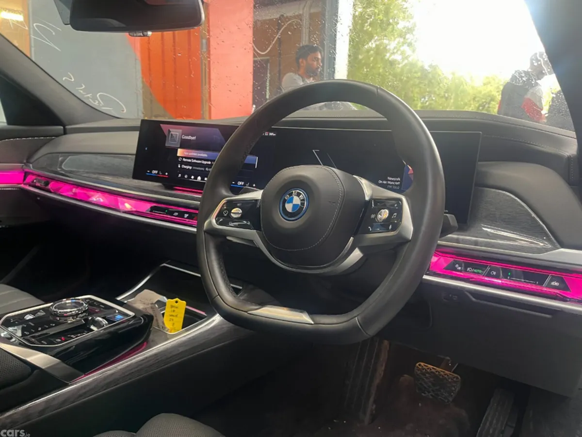 BMW i7 Saloon, Electric, 2024, White