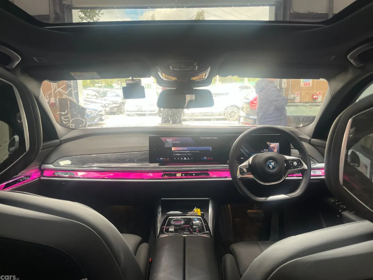 BMW i7 Saloon, Electric, 2024, White