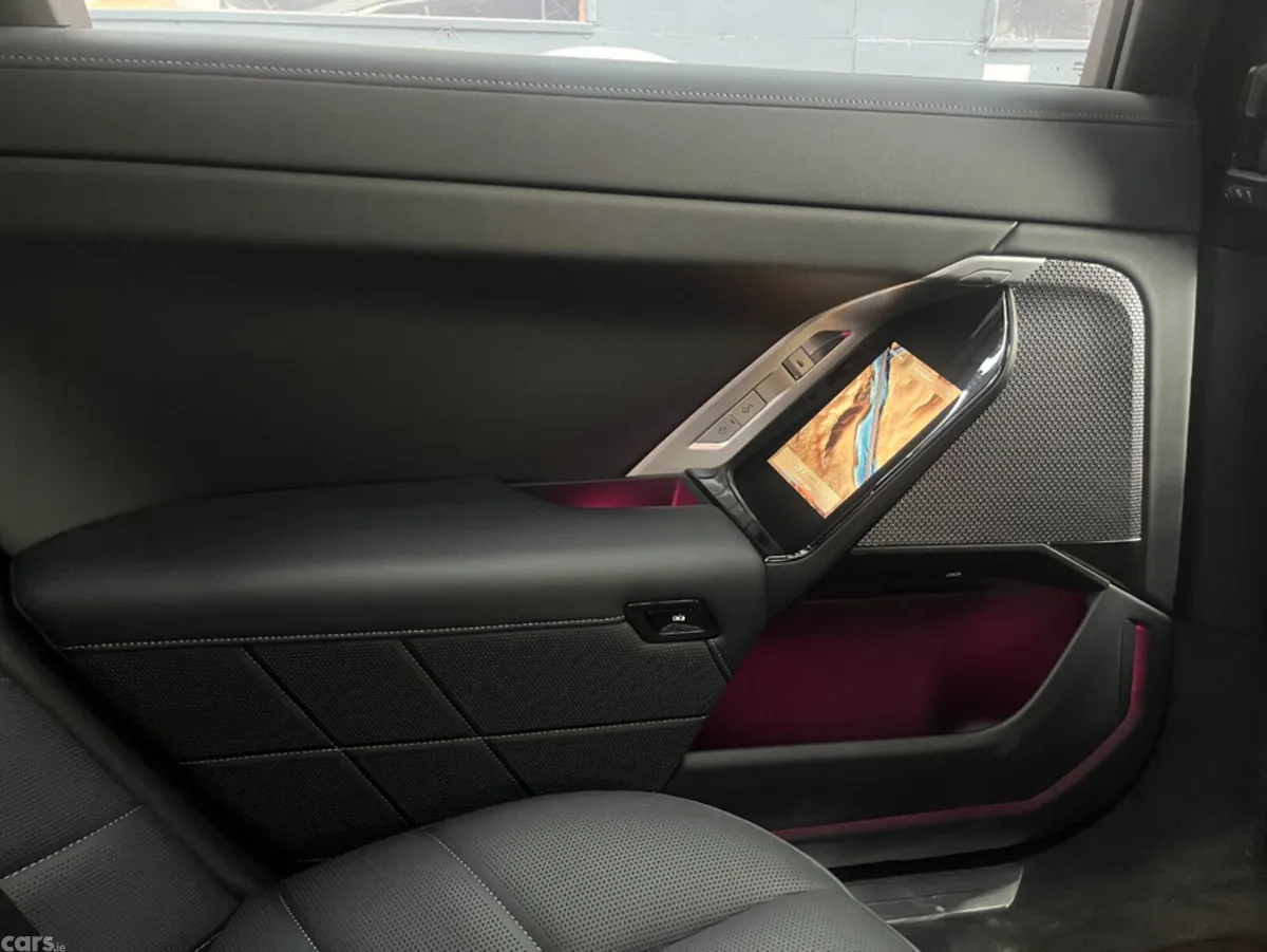 BMW i7 Saloon, Electric, 2024, White