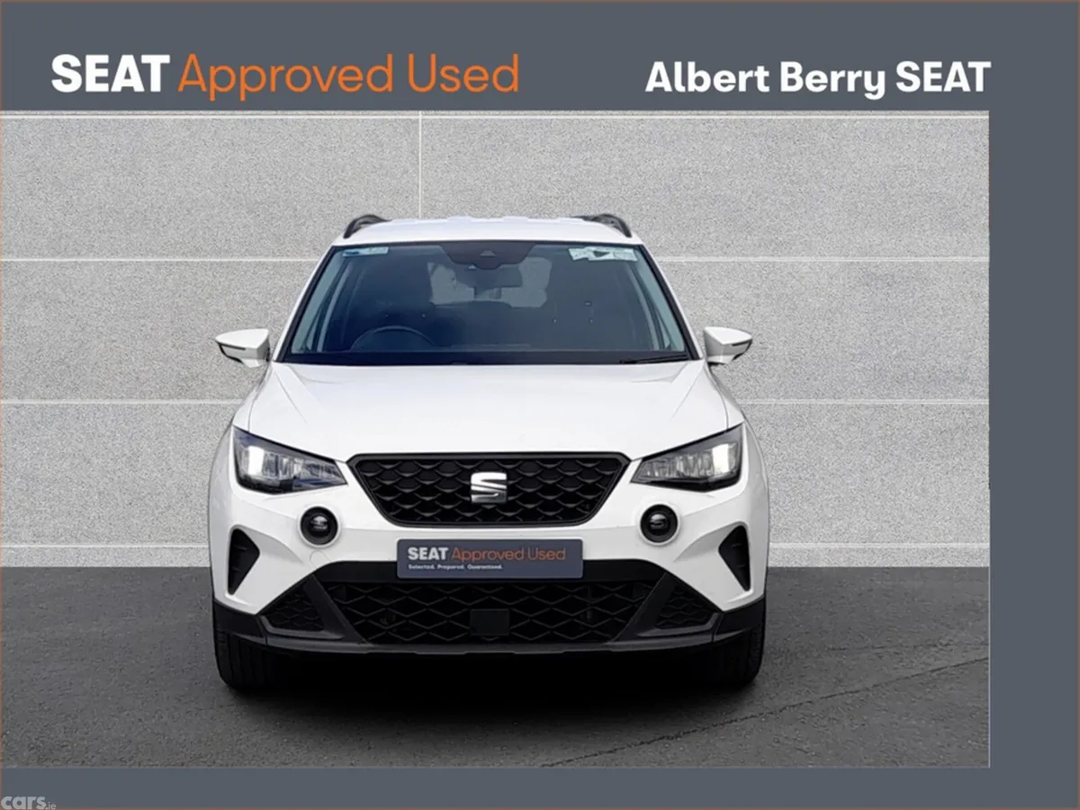SEAT Arona Hatchback, Petrol, 2022, White