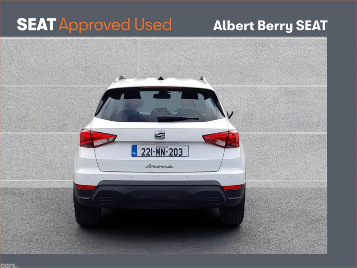 SEAT Arona Hatchback, Petrol, 2022, White