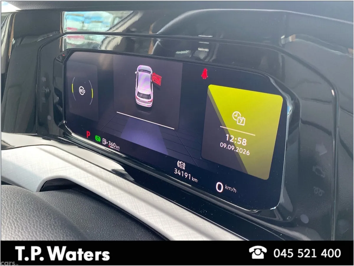 Volkswagen Golf Hatchback, Petrol, 2022, White