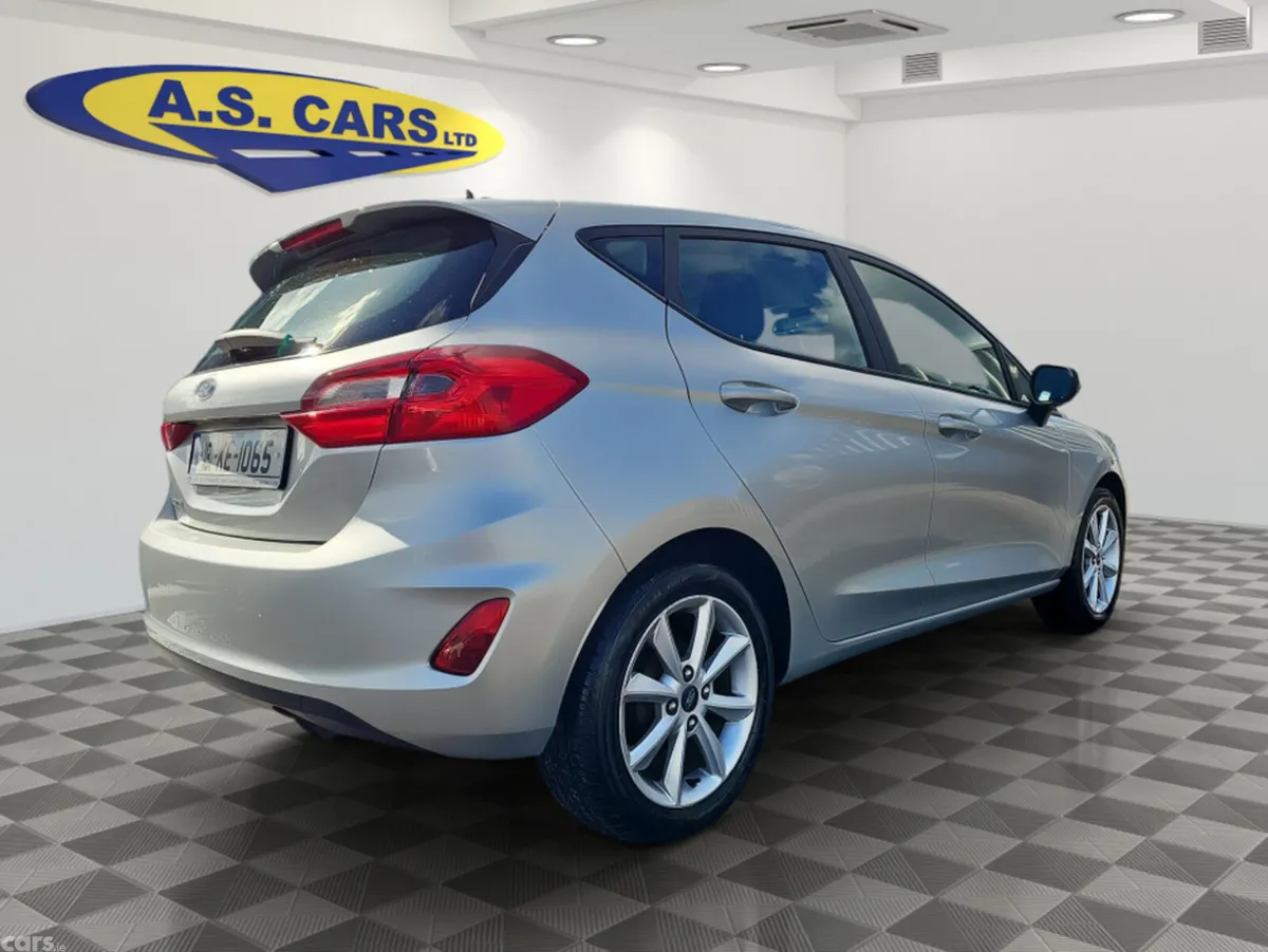 Ford Fiesta Hatchback, Petrol, 2018, Grey