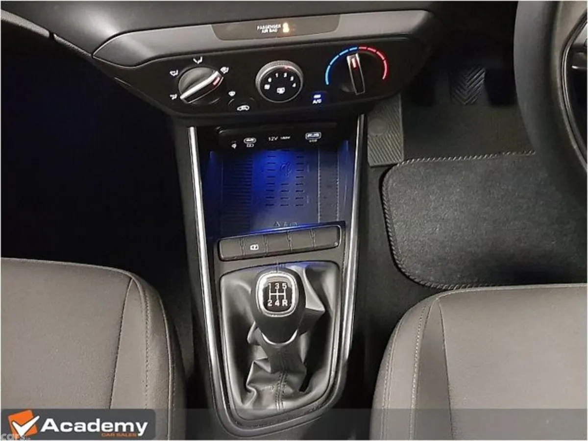 Hyundai i20 Hatchback, Petrol, 2024, Grey