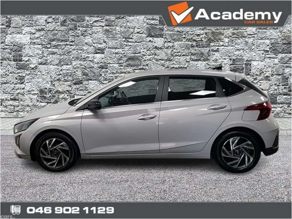 Hyundai i20 Hatchback, Petrol, 2024, Grey