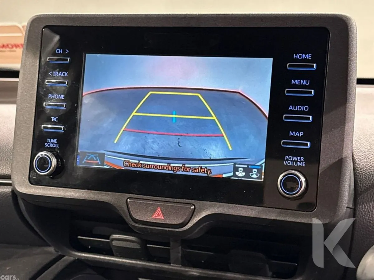 Toyota Yaris Cross SUV, Petrol Hybrid, 2022, Silver