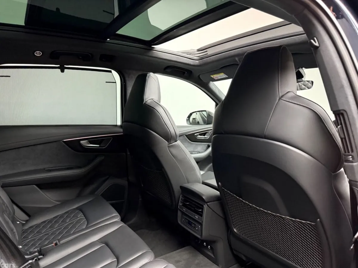 Audi Q7 SUV, Petrol Plug-in Hybrid, 2025, Blue