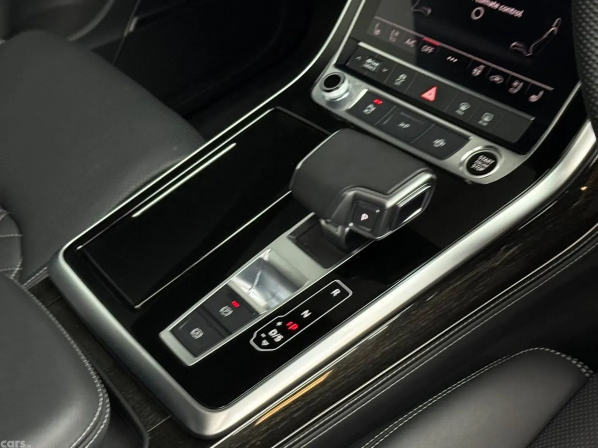 Audi Q7 SUV, Petrol Plug-in Hybrid, 2025, Blue