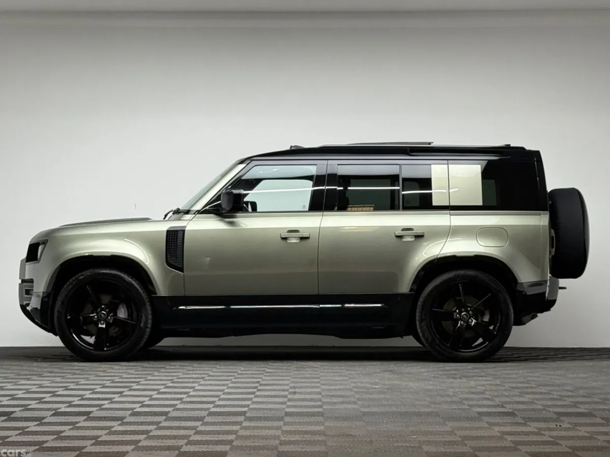 Land Rover Defender SUV, Petrol Plug-in Hybrid, 2025, Green