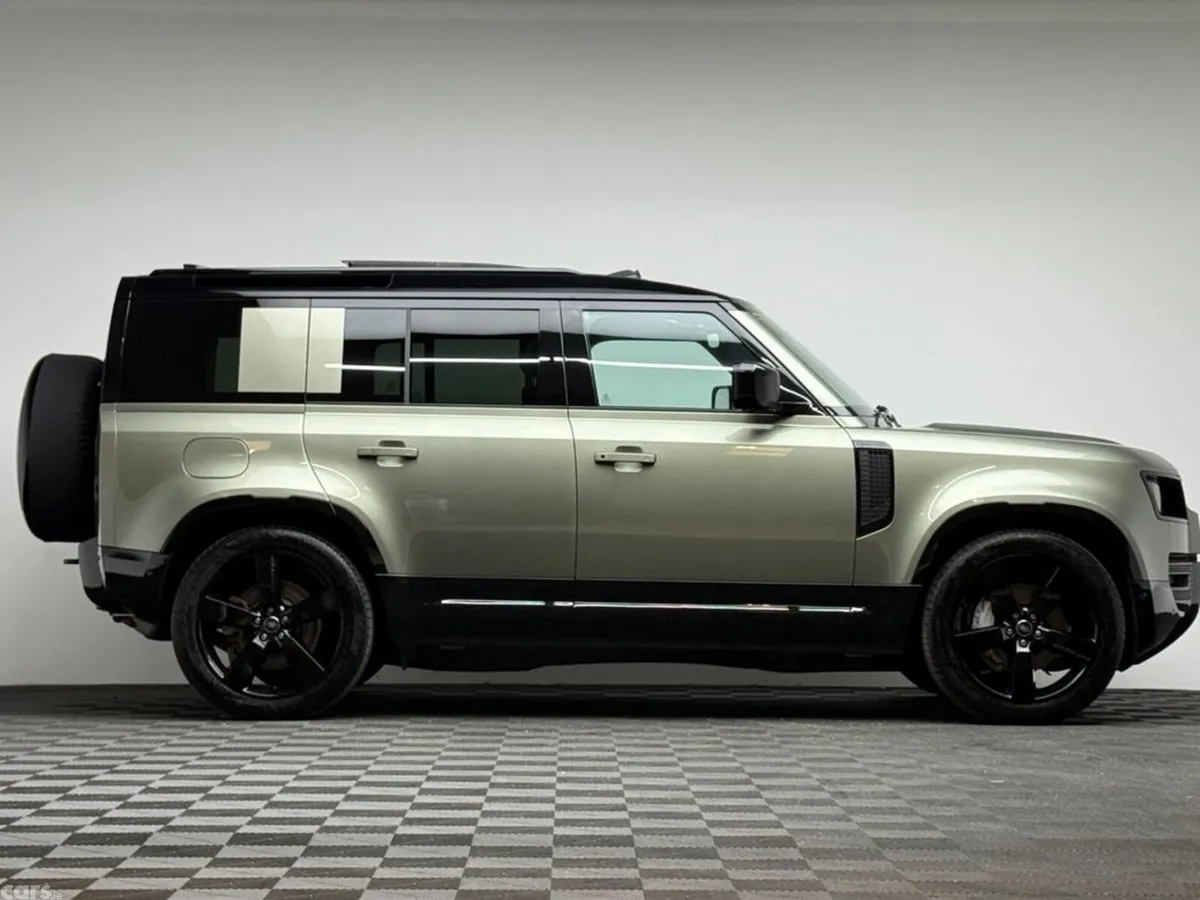 Land Rover Defender SUV, Petrol Plug-in Hybrid, 2025, Green