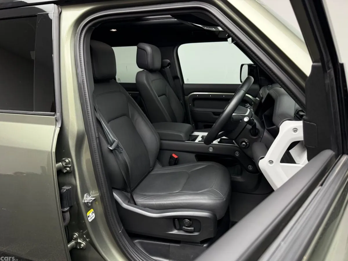 Land Rover Defender SUV, Petrol Plug-in Hybrid, 2025, Green