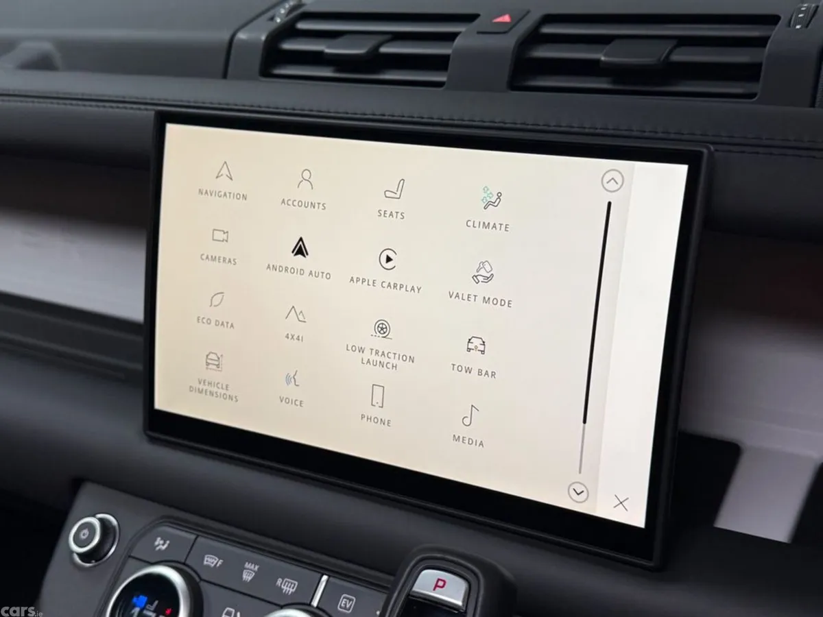 Land Rover Defender SUV, Petrol Plug-in Hybrid, 2025, Green