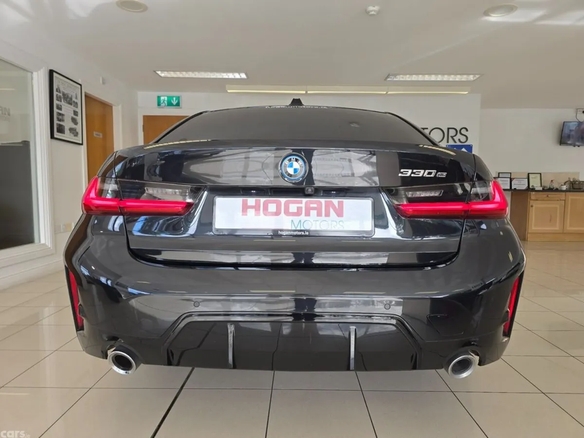 BMW 3-Series Saloon, Petrol Plug-in Hybrid, 2023, Black