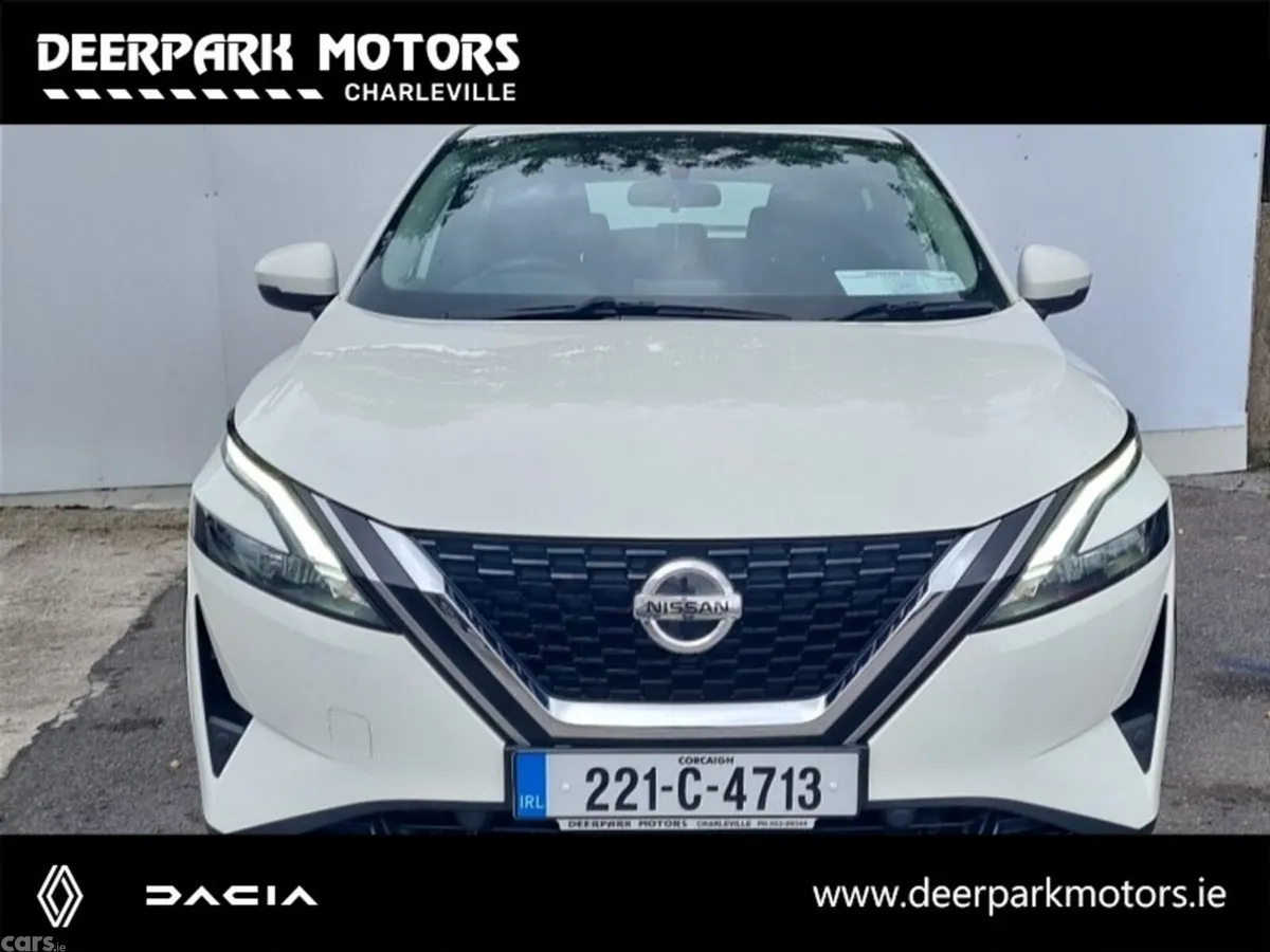 Nissan Qashqai MPV, Petrol, 2022, White