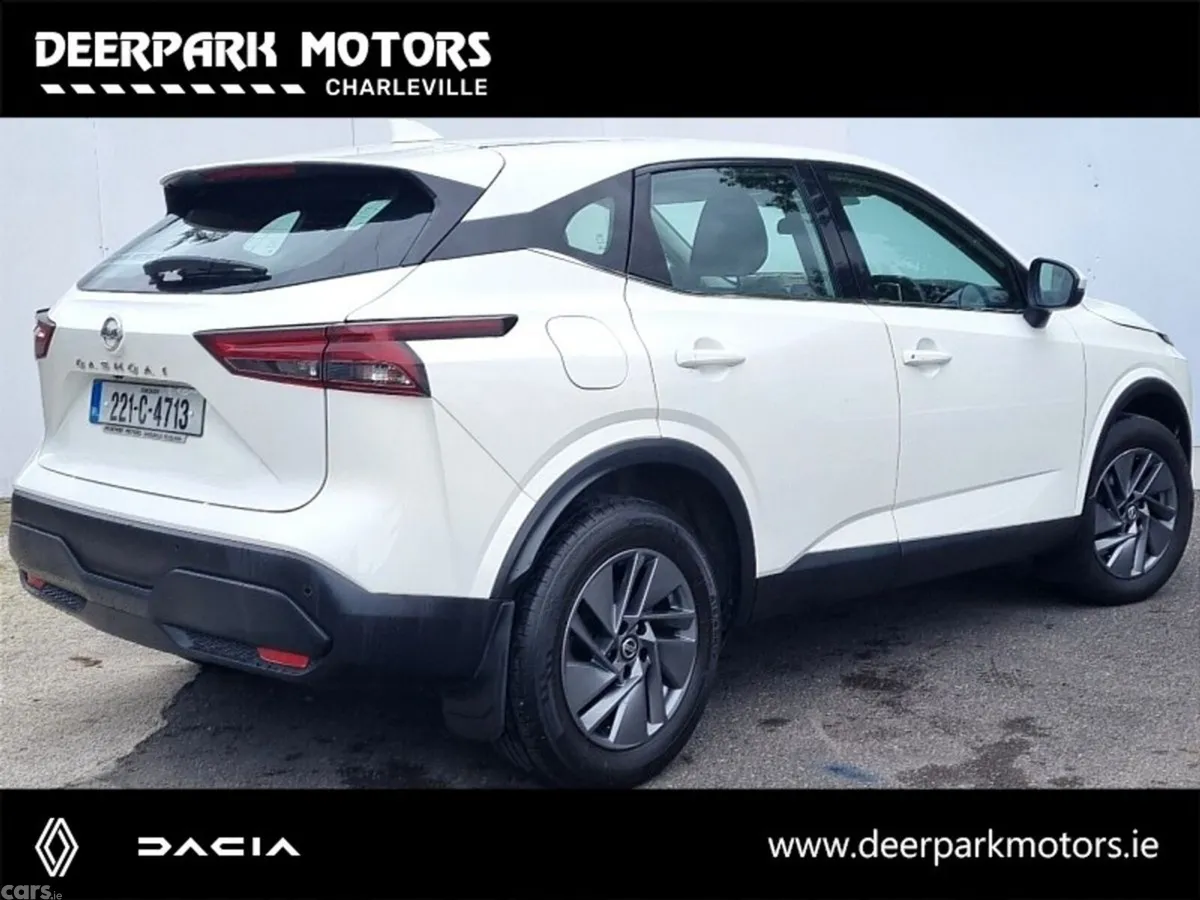 Nissan Qashqai MPV, Petrol, 2022, White
