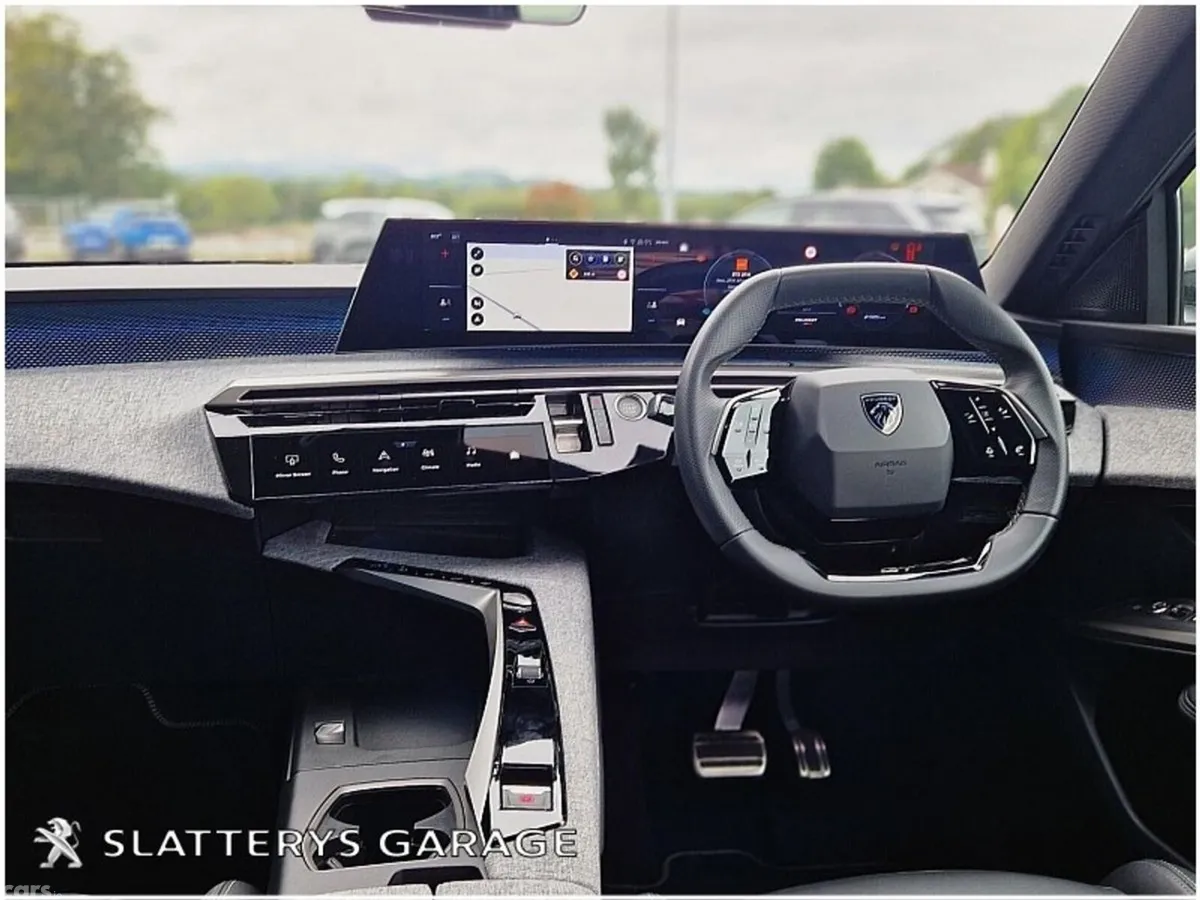Peugeot 5008 SUV, Electric, 2025, Blue