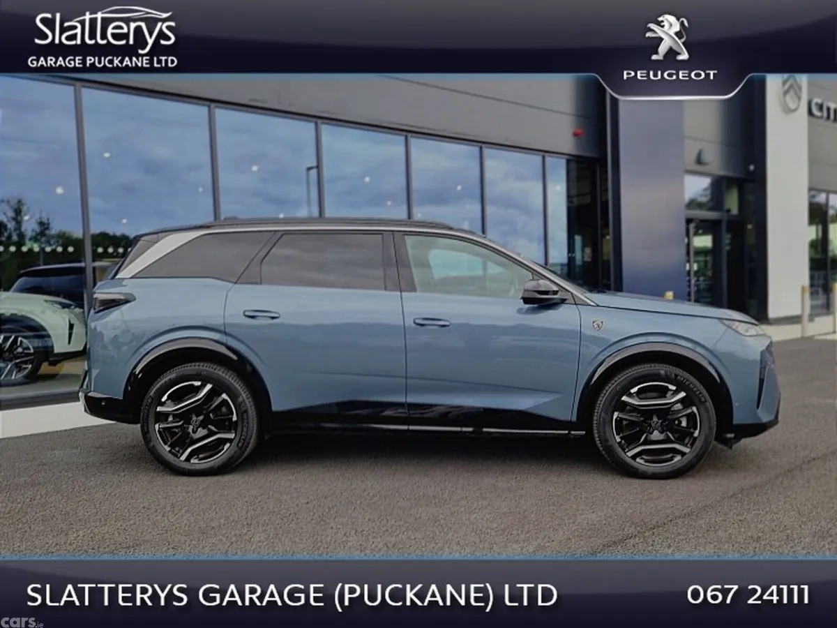 Peugeot 5008 SUV, Electric, 2025, Blue