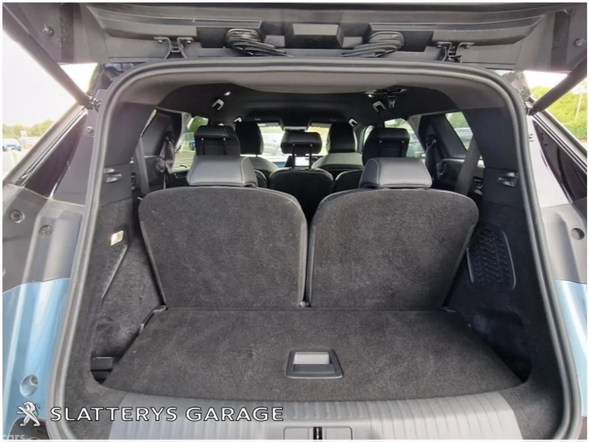 Peugeot 5008 SUV, Electric, 2025, Blue