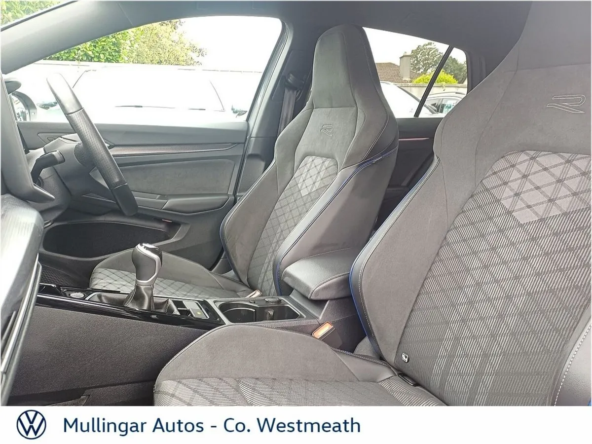 Volkswagen Golf Estate, Petrol, 2024, Grey