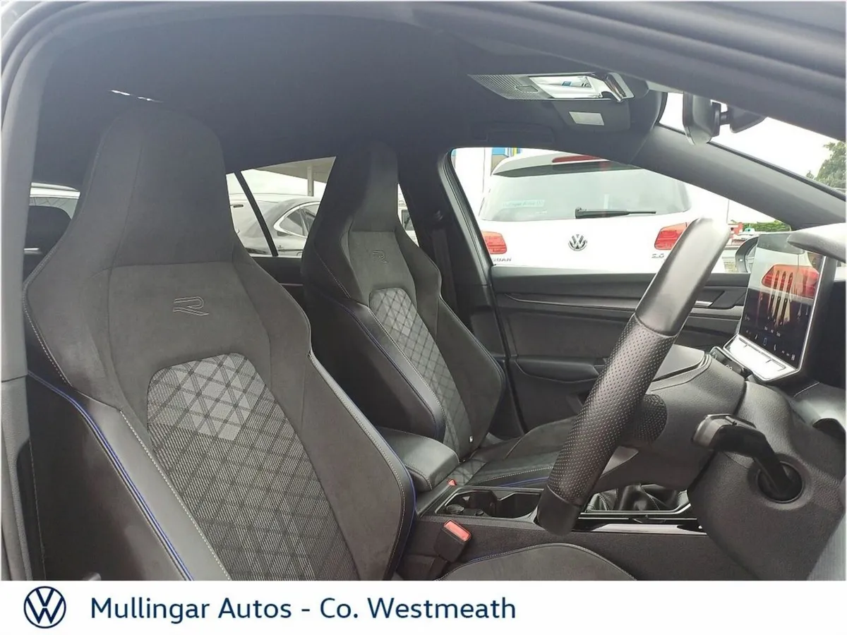 Volkswagen Golf Estate, Petrol, 2024, Grey