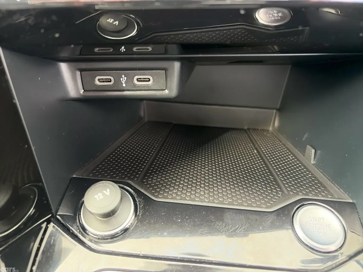 Volkswagen T-Roc SUV, Petrol, 2023, Grey