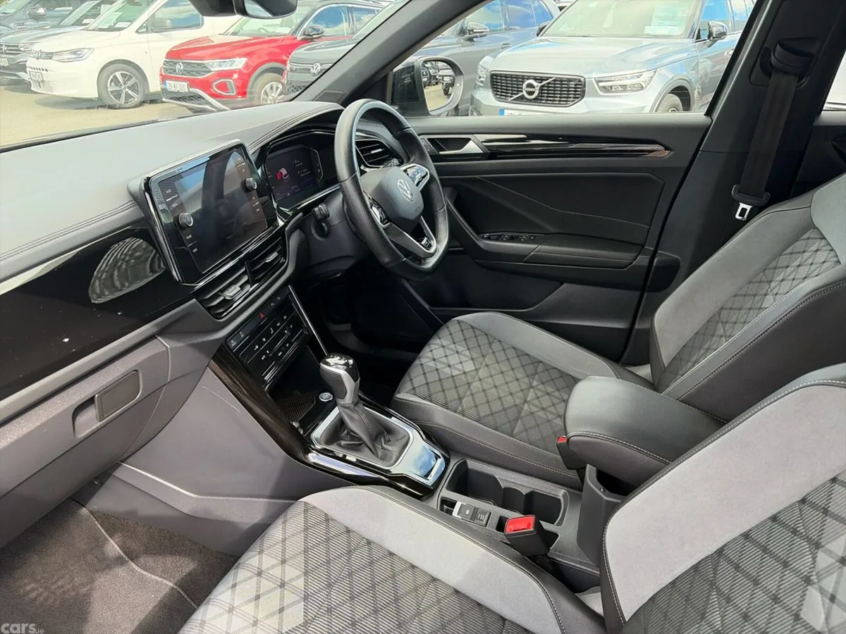 Volkswagen T-Roc SUV, Petrol, 2023, Grey