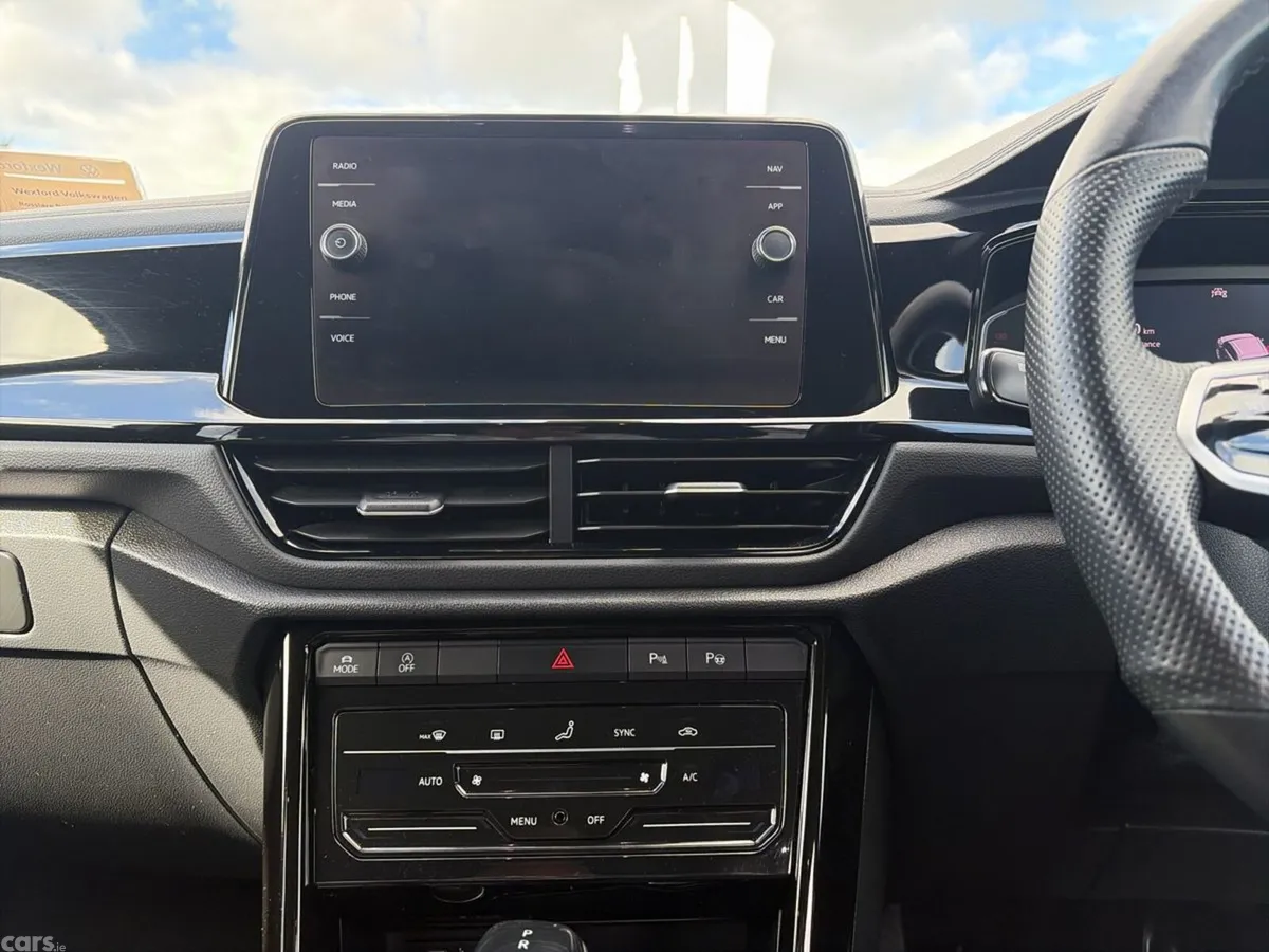 Volkswagen T-Roc SUV, Petrol, 2023, Grey
