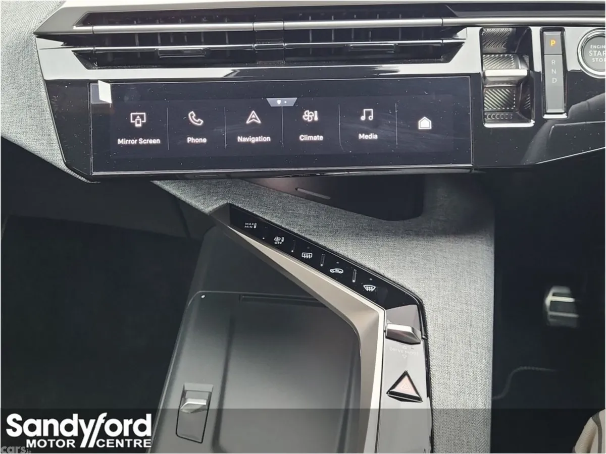 Peugeot 5008 SUV, Electric, 2026, Black