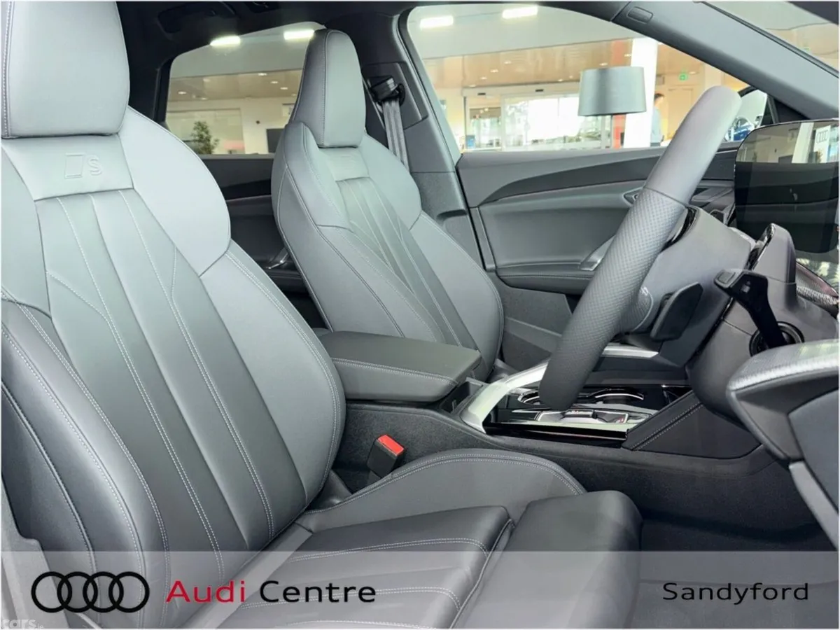 Audi Q5 Hatchback, Petrol Plug-in Hybrid, 2026, Black