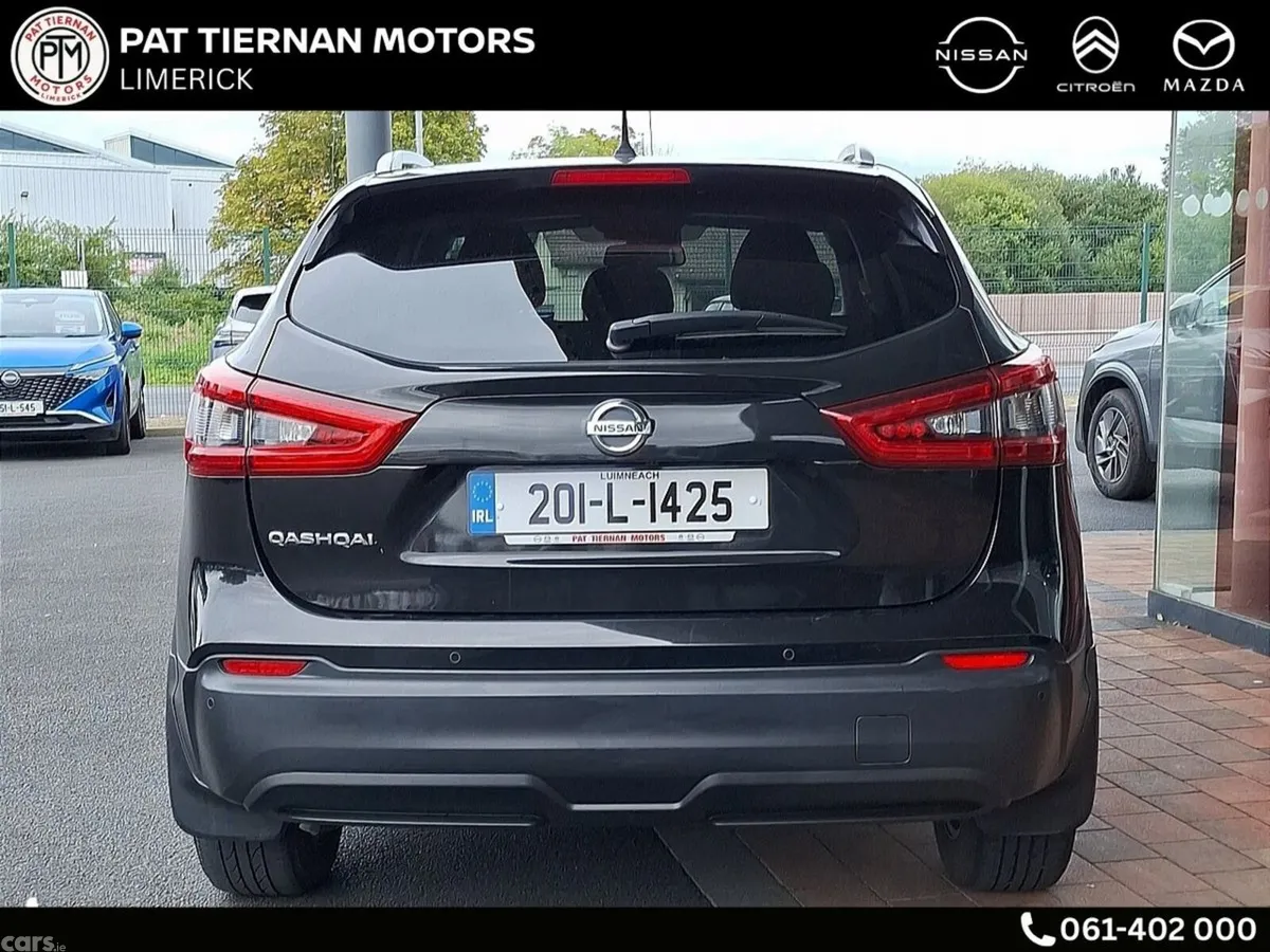 Nissan Qashqai MPV, Petrol, 2020, Black
