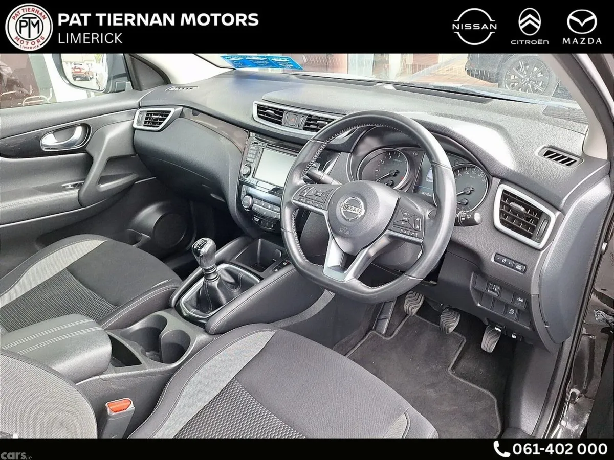 Nissan Qashqai MPV, Petrol, 2020, Black