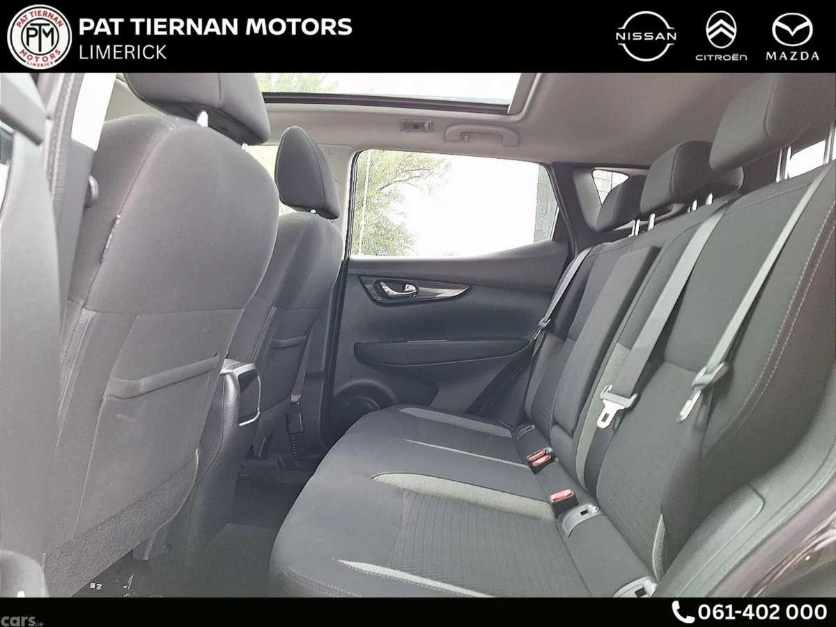 Nissan Qashqai MPV, Petrol, 2020, Black