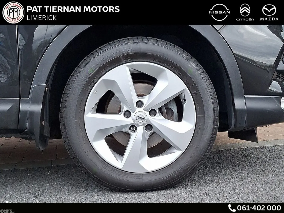 Nissan Qashqai MPV, Petrol, 2020, Black