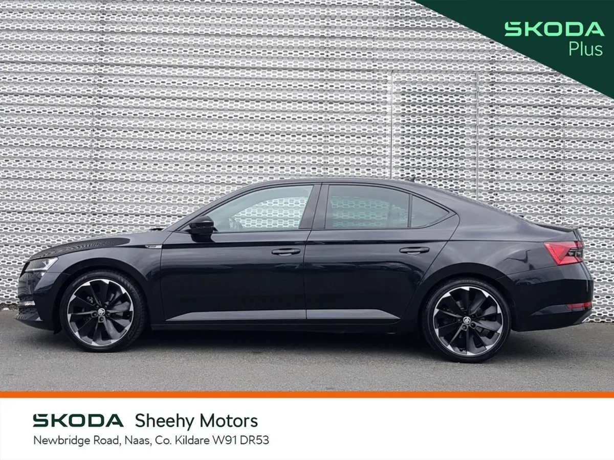 Skoda Superb Saloon, Diesel, 2024, Black