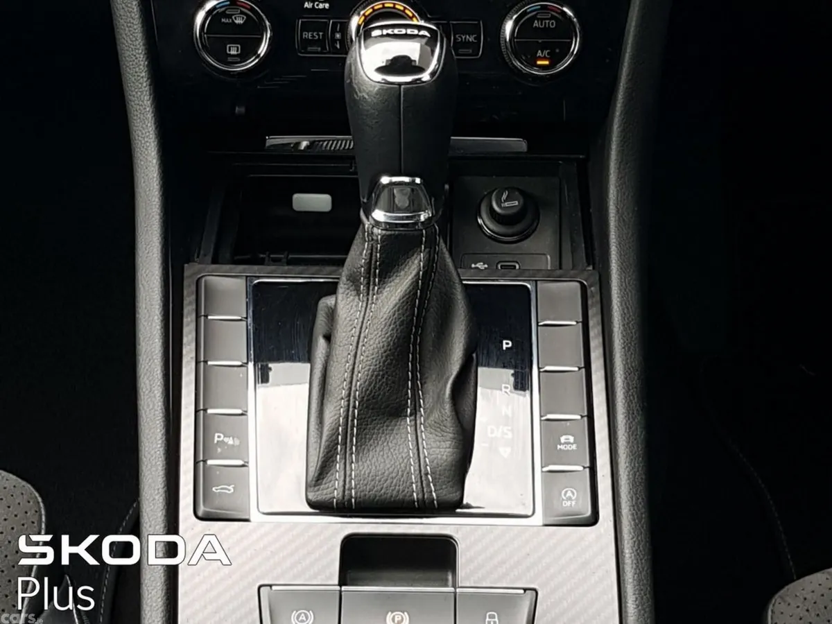 Skoda Superb Saloon, Diesel, 2024, Black