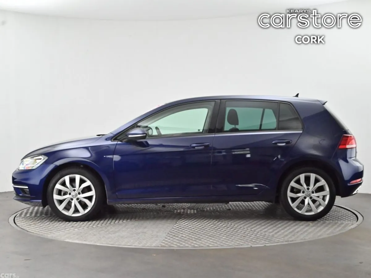 Volkswagen Golf Hatchback, Petrol, 2018, Blue