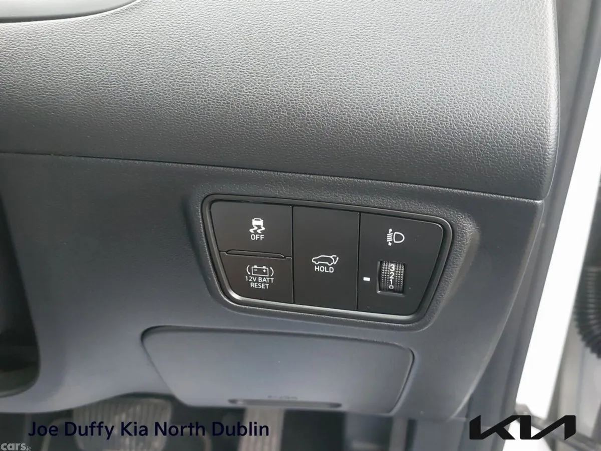Hyundai Tucson SUV, Petrol Hybrid, 2024, White