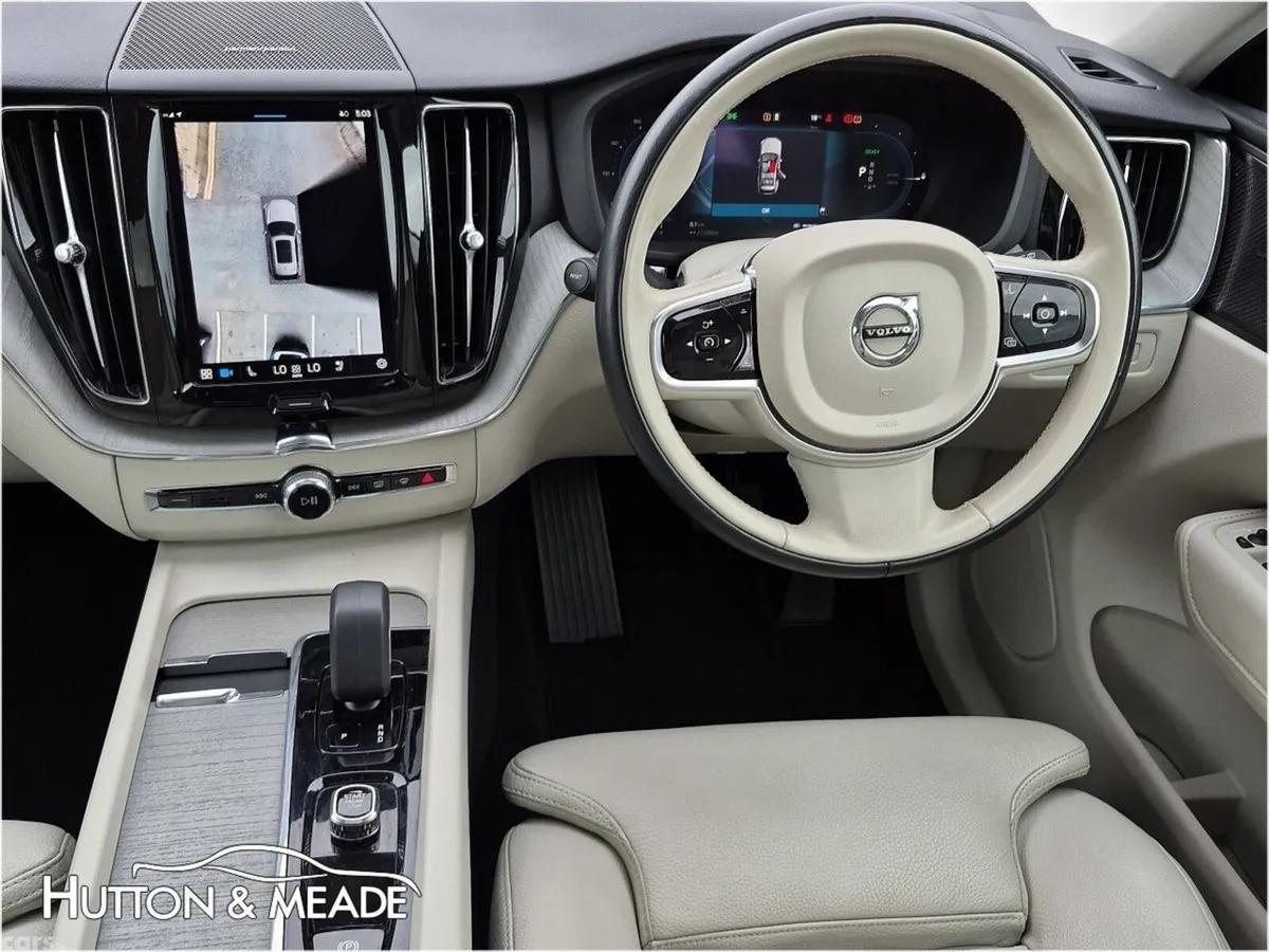 Volvo XC60 SUV, Petrol Plug-in Hybrid, 2024, Black