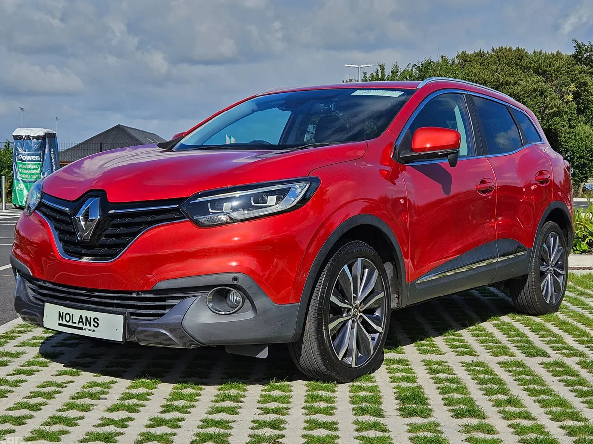 Renault Kadjar SUV, Petrol, 2018, Red