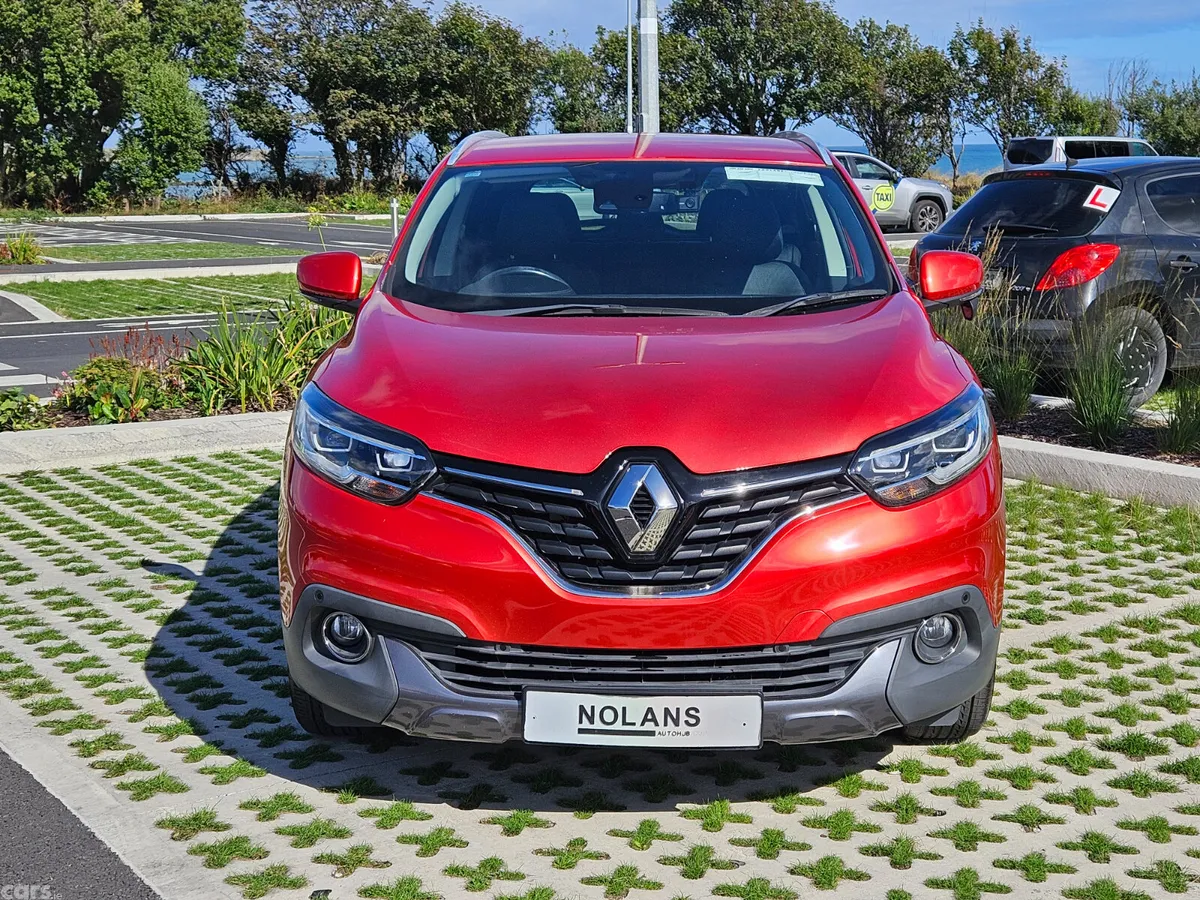 Renault Kadjar SUV, Petrol, 2018, Red
